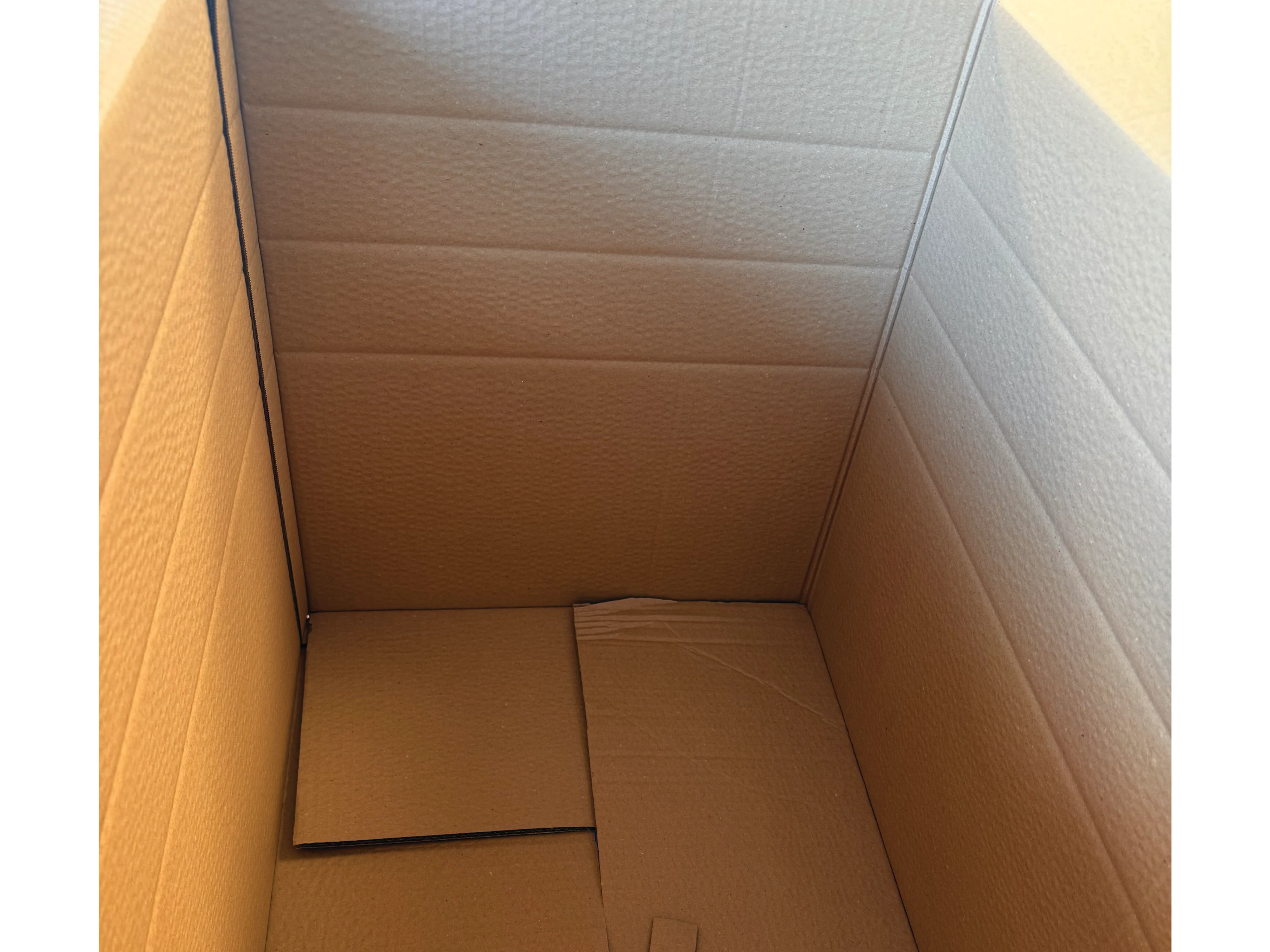 New Plain Double Wall Box - 610mm x 457mm x 457mm - Image 4